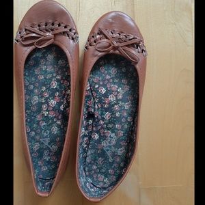 Brown flats